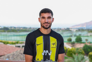 حسام عوار