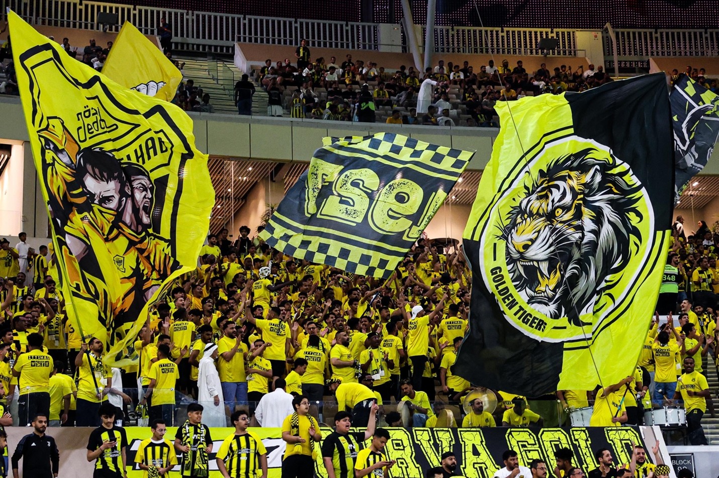 لجنة الحكام تُقر بخطأ كارثي أنقذ الاتحاد من تعثر محقق أمام الخلود! الاتحاد