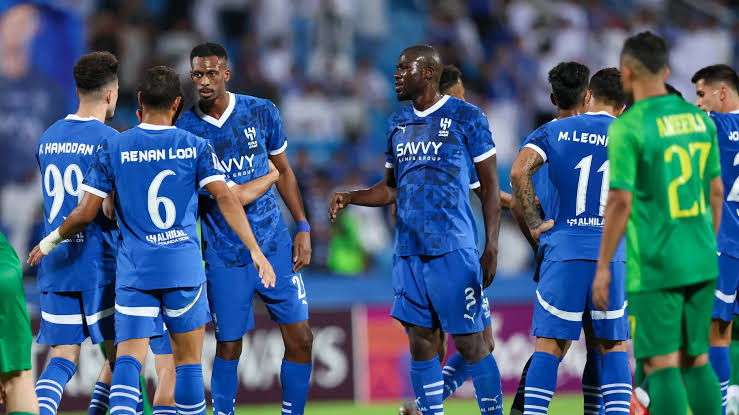 في مواجهة الوصل الإماراتي: تكتيكات الهلال وتركيبة الفريق التي يقودها الحمدان الهلال