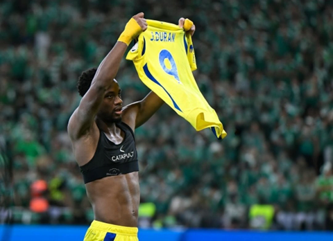 جون دوران: نجم النصر وصراعاته النفسية والعائلية التي شكلت مسيرته الكروية جون دوران