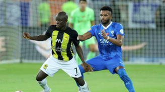 تأجيج الأجواء قبل الكلاسيكو: إعادة توزيع تذاكر مدرجات الهلال وجماهير الاتحاد تُحدث ضجة في دوري روشن السعودي الهلال