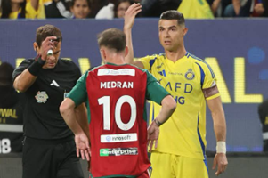 تحليل شامل لمواجهة النصر والاتفاق: دروس من ريمونتادا مؤلمة وآفاق مستقبلية في الدوري السعودي النصر والاتفاق