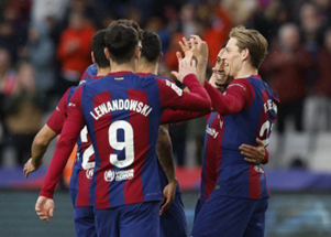 جدل التحكيم يغيّر مسار المباراة برشلونة يتصدر الدوري الإسباني بعد طرد مثير للجدل برشلونة