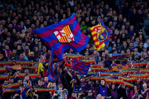 برشلونة في حزن عميق: تأجيل لقاء الفريق مع أوساسونا إثر فقدان طبيب الفريق الأول برشلونة