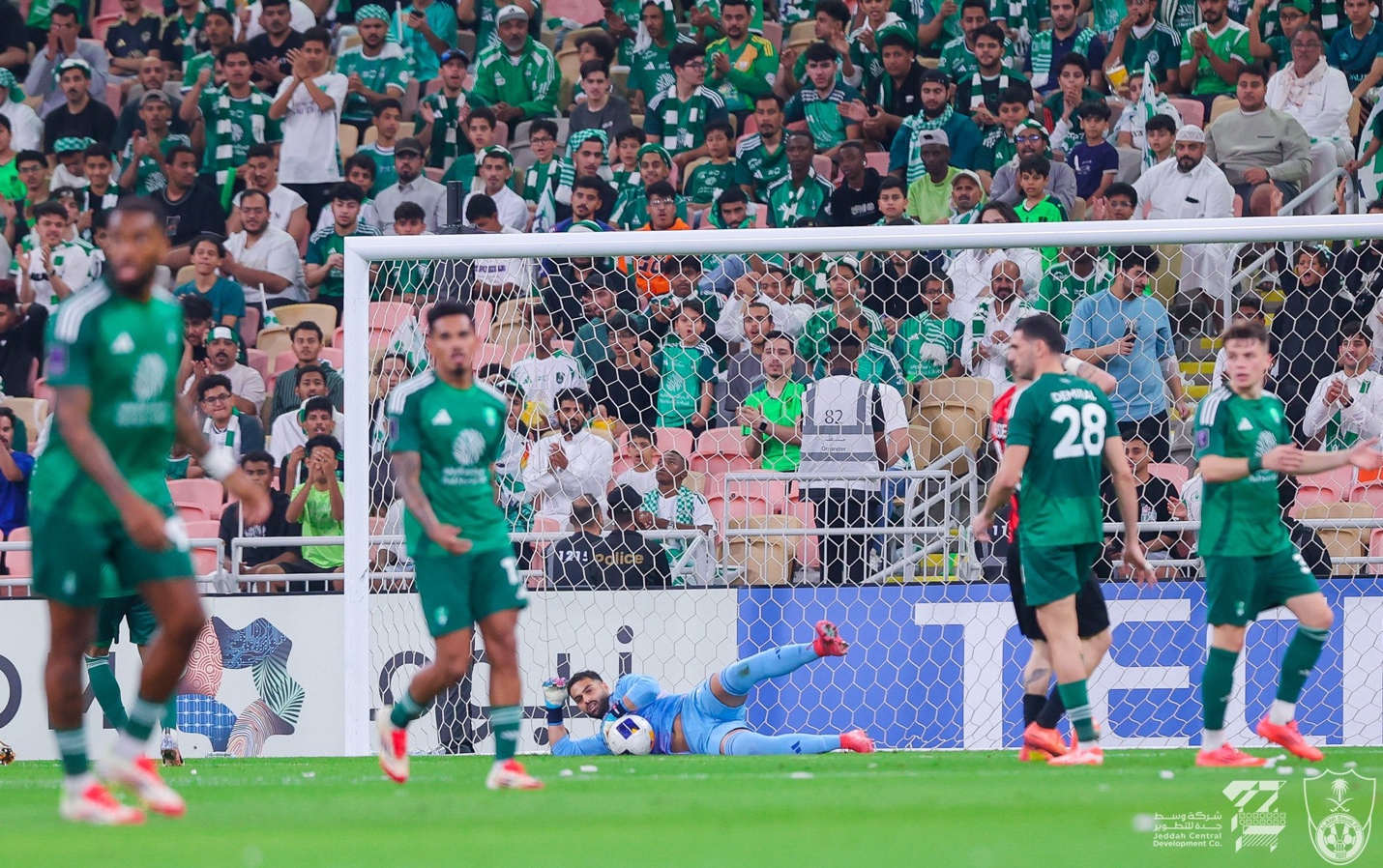 استراتيجية جديدة من الأهلي فيرمينو في قلب الهجوم لمواجهة الريان القطري الأهلي
