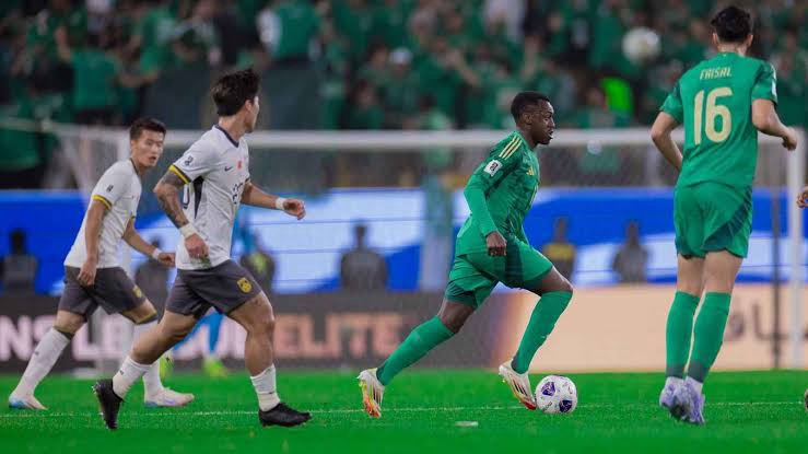 استخدام التبديلات في منتخب السعودية من التفاصيل الفنية إلى الجدل الإداري سعود عبدالحميد