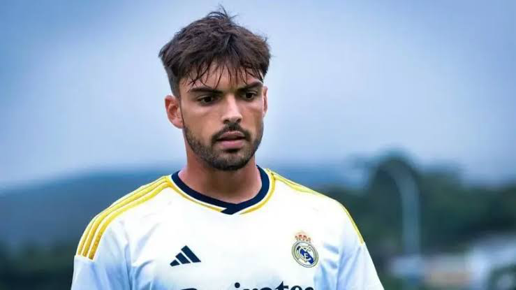 بين الأمل والشك رحلة راؤول أسينسيو مع ريال مدريد في مفترق طرق راؤول أسينسيو