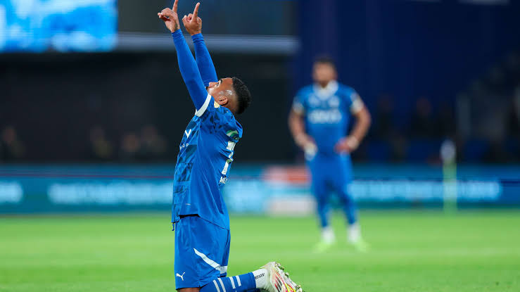 تصدع داخل الهلال.. جيسوس في صدام مع النجوم والإدارة تدرس البدائل وسط ضغوط جماهيرية مالكوم