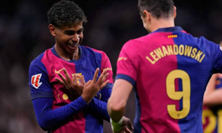 برشلونة يتجه بقوة نحو نصف نهائي دوري الأبطال بعد تألقه في مواجهة دورتموند برشلونة