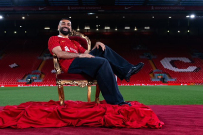 بين طموحات الهلال ووفاء ليفربول: محمد صلاح يُغلق باب الانتقال ويختار الاستقرار ليفربول