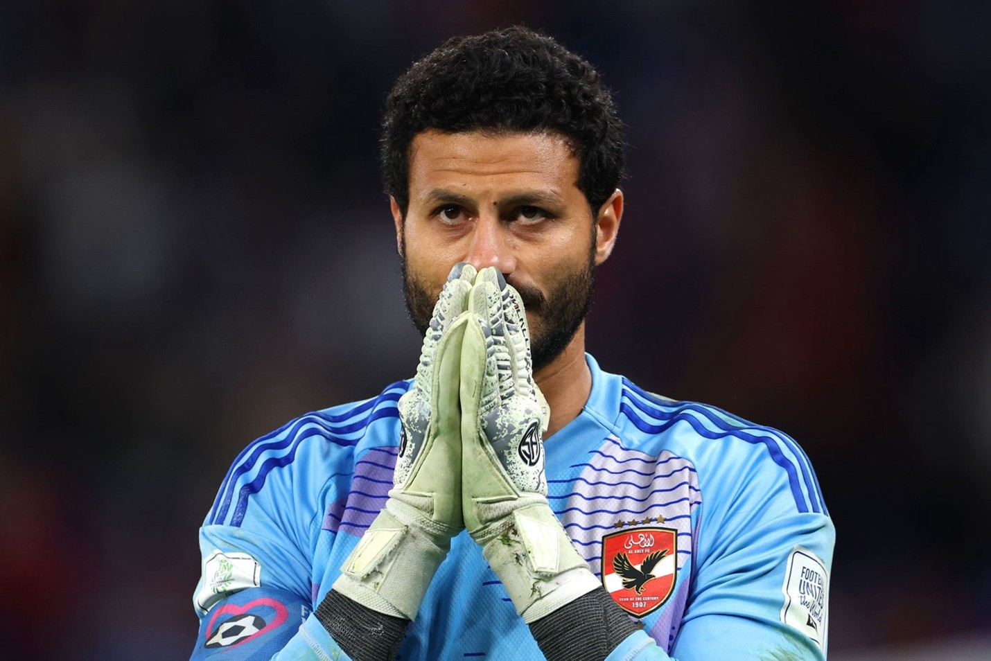 محمد الشناوي يؤكد ولاءه للنادي الأهلي رغم محاولات نادي الزمالك محمد الشناوي
